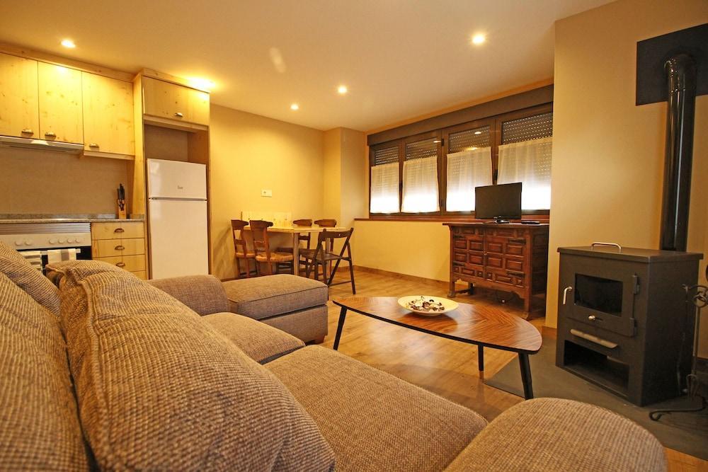 Snoe Apartamentos Mont Romies Plaza 萨拉尔杜 外观 照片