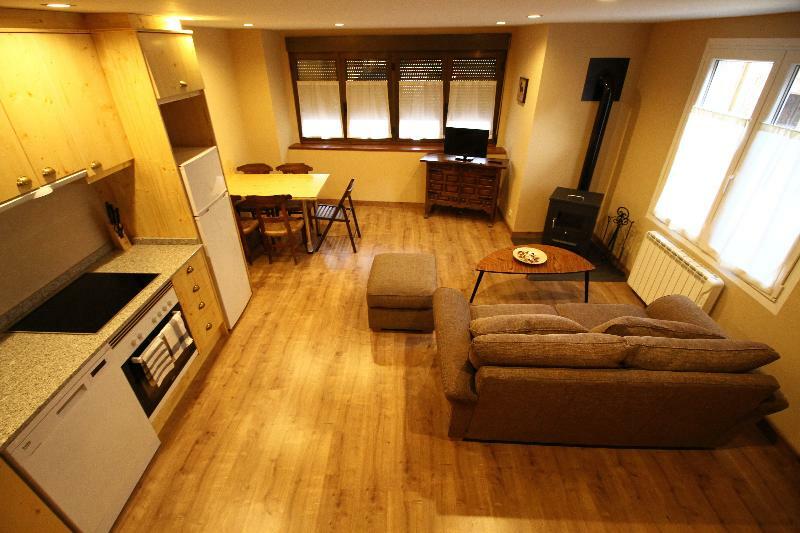 Snoe Apartamentos Mont Romies Plaza 萨拉尔杜 外观 照片
